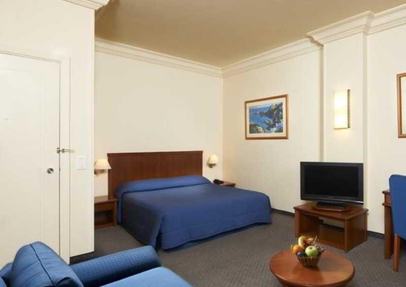 Alexandre Hotel Бейрут Екстериор снимка