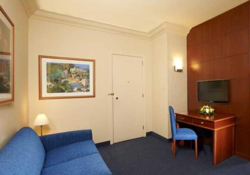 Alexandre Hotel Бейрут Екстериор снимка